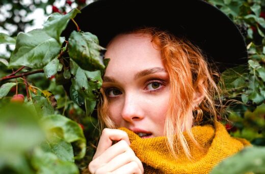 Femme Rousse Aux Yeux Vert