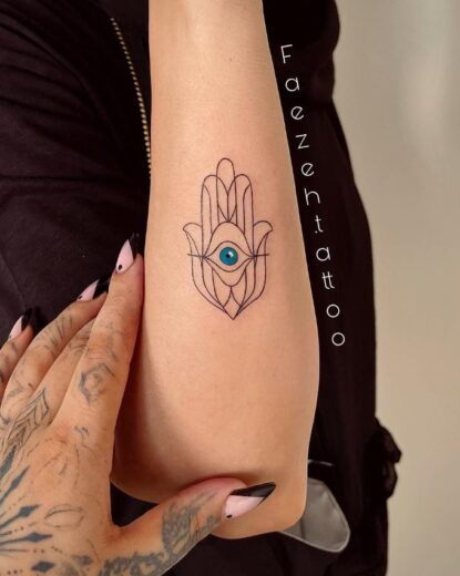 Minimaliste Tatouage Oeil Protecteur