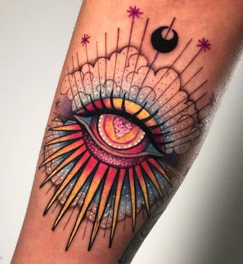 Tatouage œil Astral Et Cœur Sur L'avant Bras 