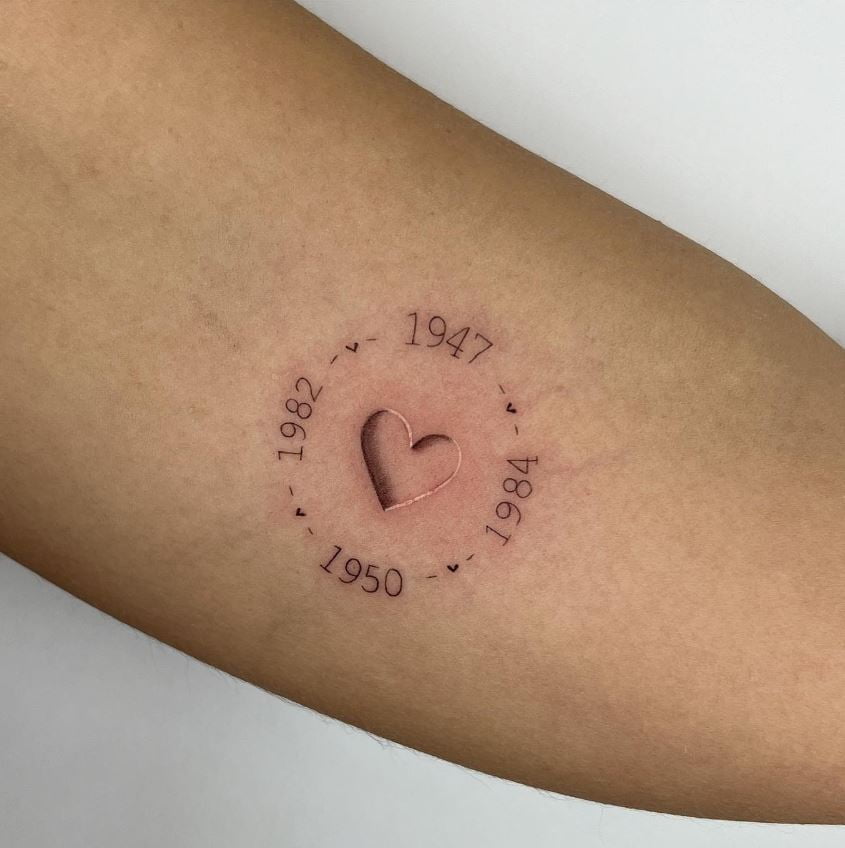 Tatouage Date D'anniversaire Années Et Cœur Ombré 