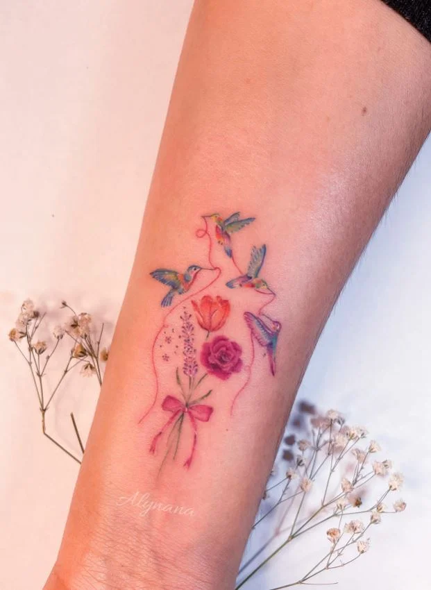 Tatouage Oiseau Femme Famille De Colibri