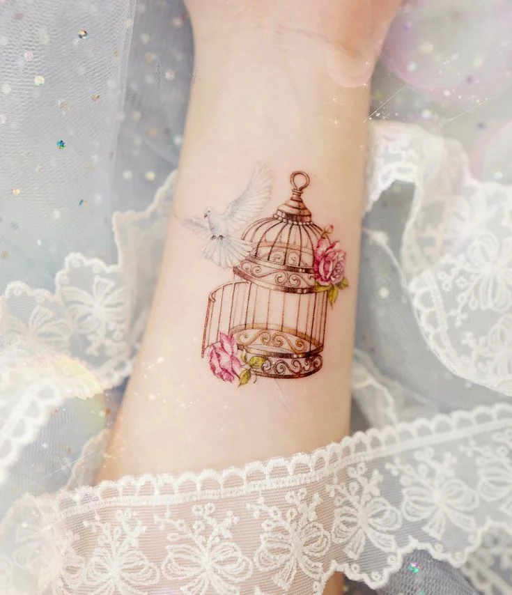 Tatouage Oiseau Femme Colombe Et Cage