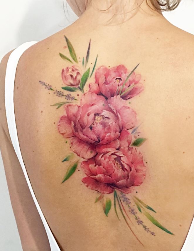 Tatouage Quatuor De Pivoine Et Lavande Sur Le Dos 