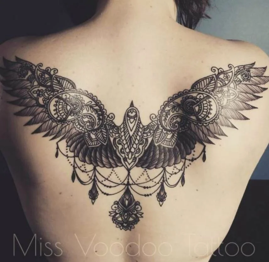 Tatouage Oiseau Mandala Dentelle Femme