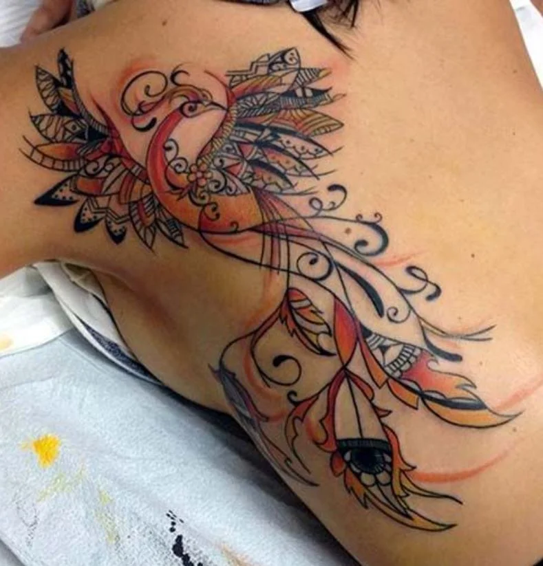 Tatouage Oiseau Femme Phœnix Graphique