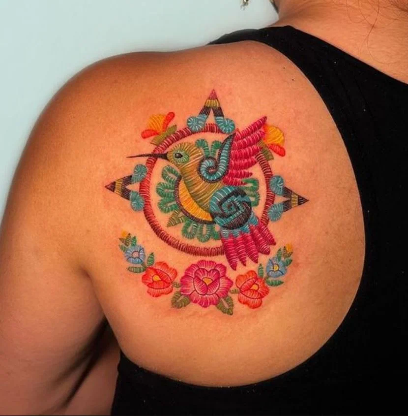 Tatouage Oiseau Brodé Femme