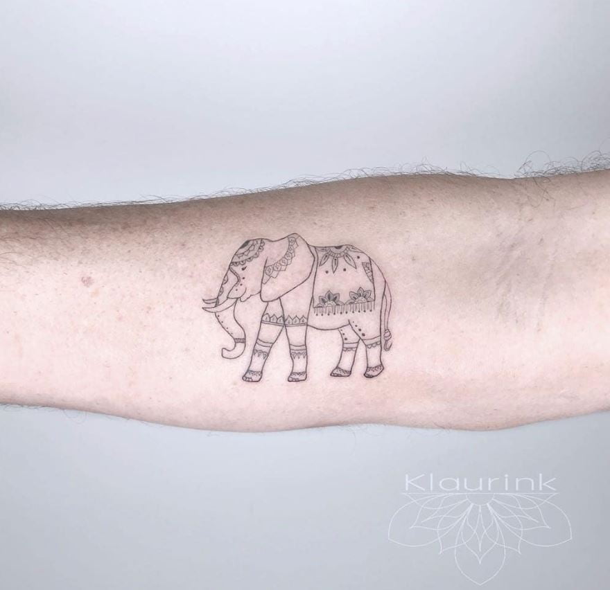 Tatouage éléphant Mandala Sur L'avant Bras 