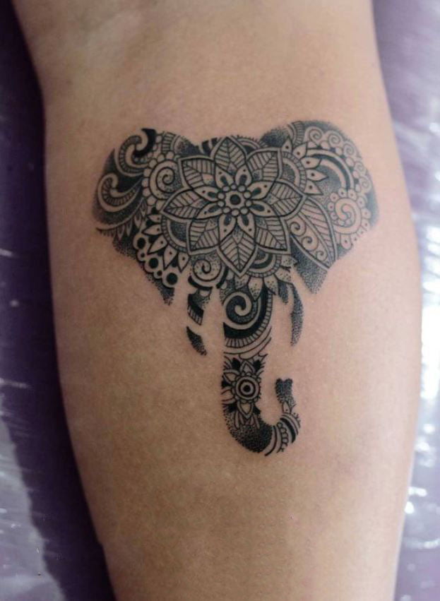 Tatouage éléphant Et Mandala En Dentelle 