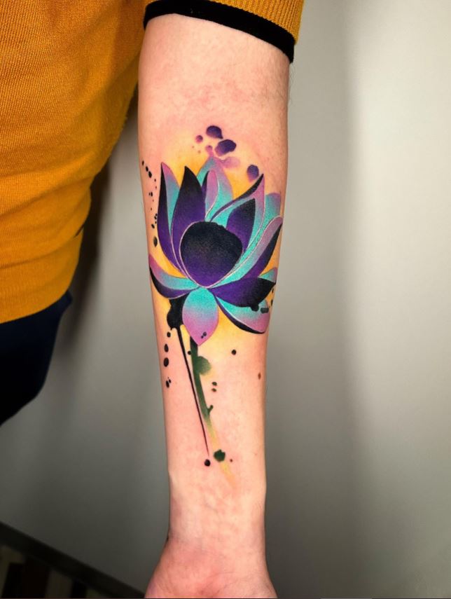 Tatouage Fleur De Lotus En Aquarelle