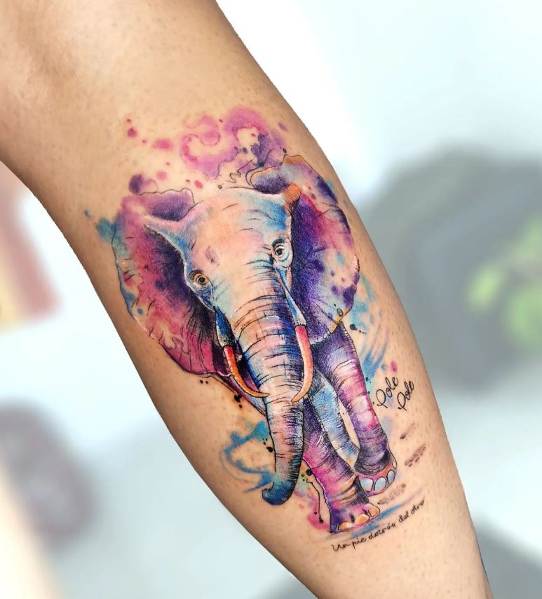 Tatouage éléphant Coloré Et Lettrage 
