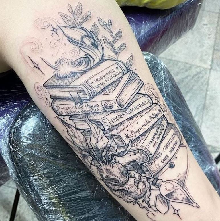 Tatouage Harry Potter Livres Et Mandragore 