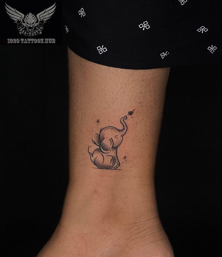 Tatouage Bébé éléphant Et Mini Cœur 