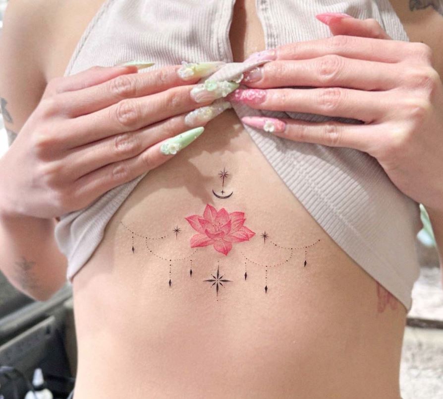 Tatouage Fleur De Lotus Et Bijoux étoilés