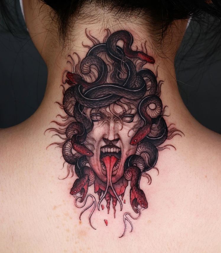 Tatouage Medusa Effrayante 