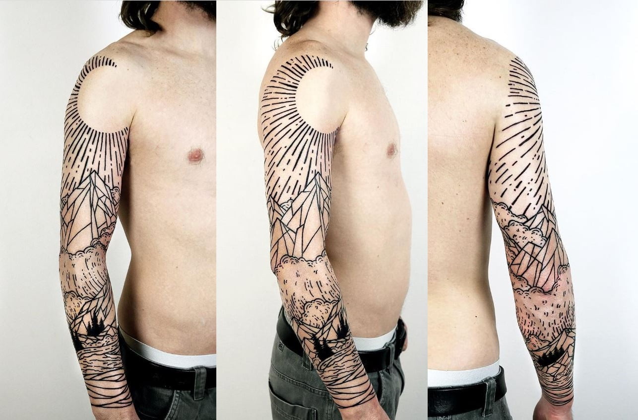 Tatouage Bras Entier Homme Paysage Ensoleillé 