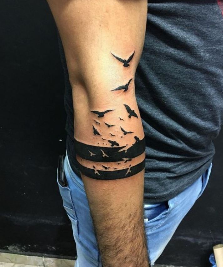 Tatouage Homme Brassard Bi Bande Et Oiseaux