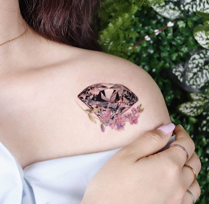 Tatouage Diamant étincelant Et Fleurs 