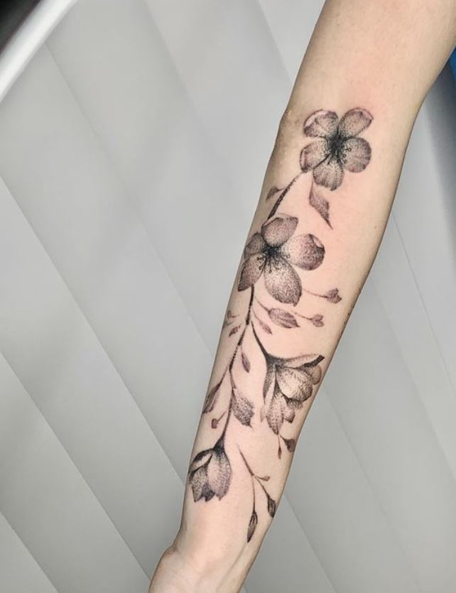 Tatouage Fleur De Cerisier Grise 