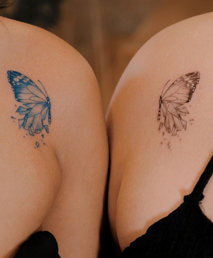 Tatouage Meilleure Amie Papillon Géométrique 