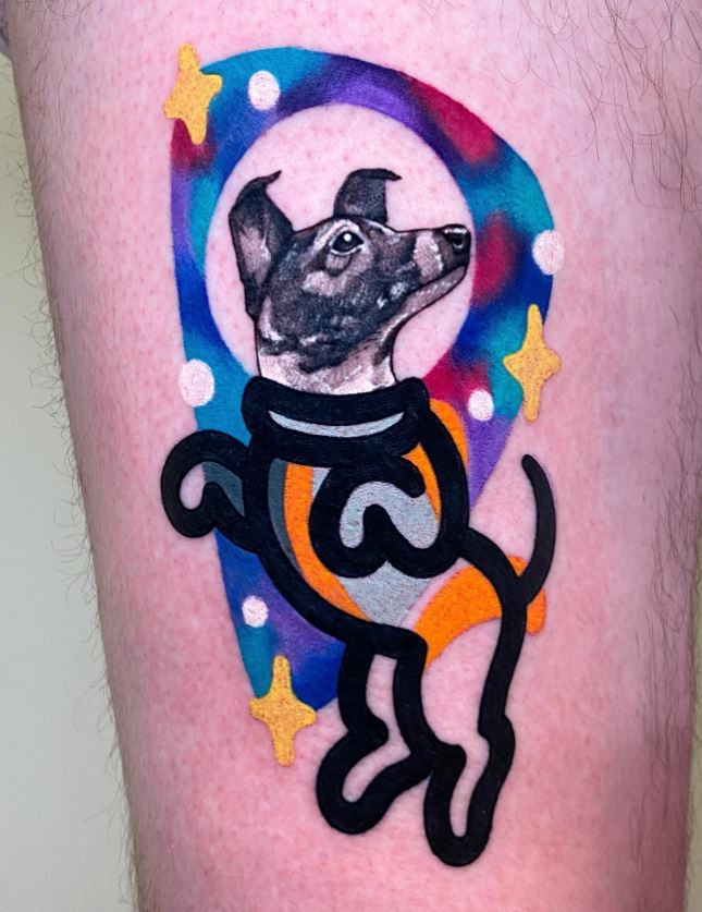 Tatouage Chien Astral Déstructuré 