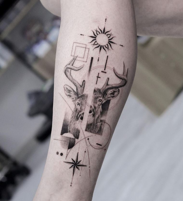 Tatouage Cerf Géométrique Et Astres