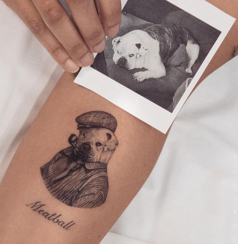 Tatouage Chien Bouledogue à Pipe Et Nom 