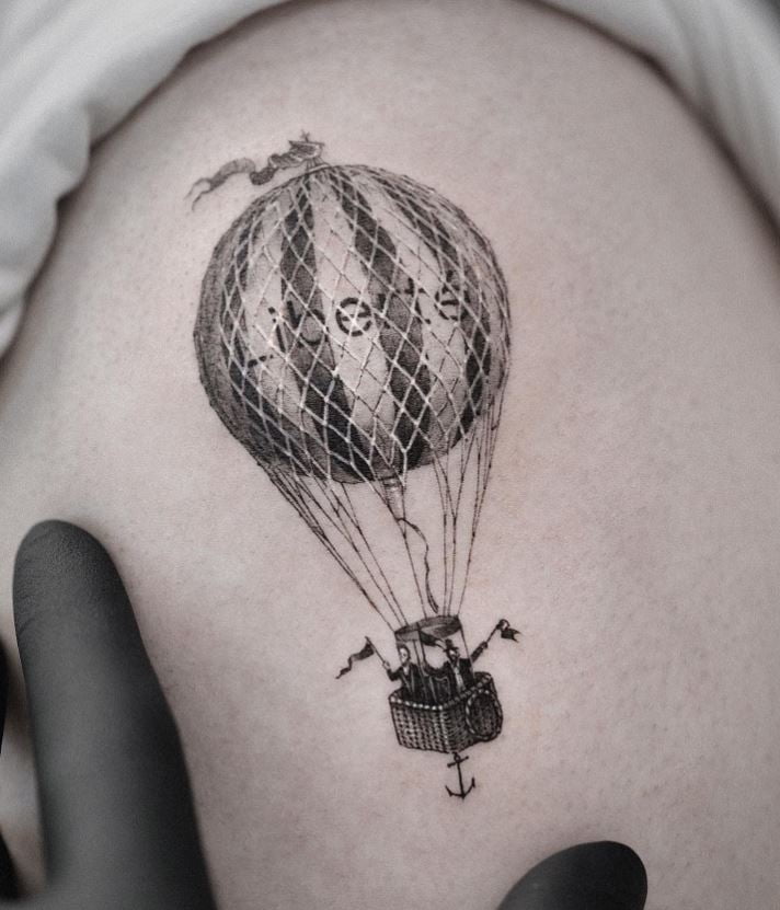 Tatouage Voyage Vol En Montgolfière 