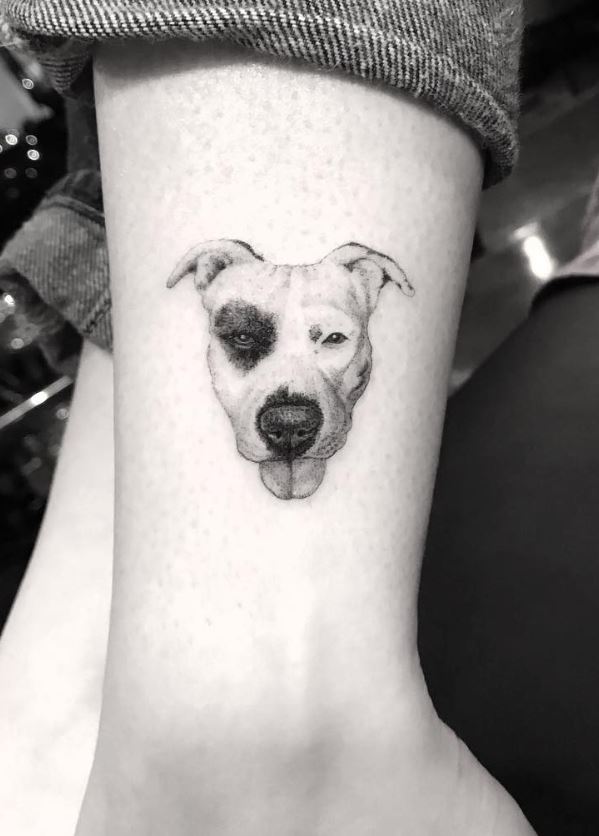 Tatouage Chien Tête De Labrador De Zoey Deutch 