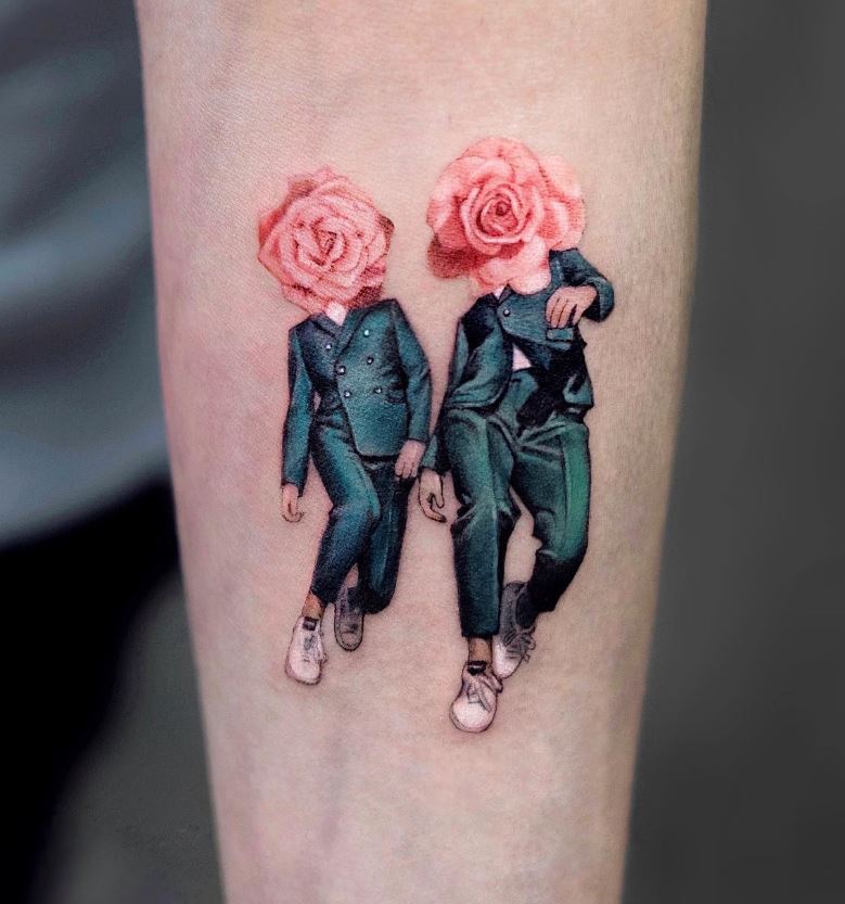 Tatouage Avant Bras Hommes Rose Et Gentlemna En Smoking 