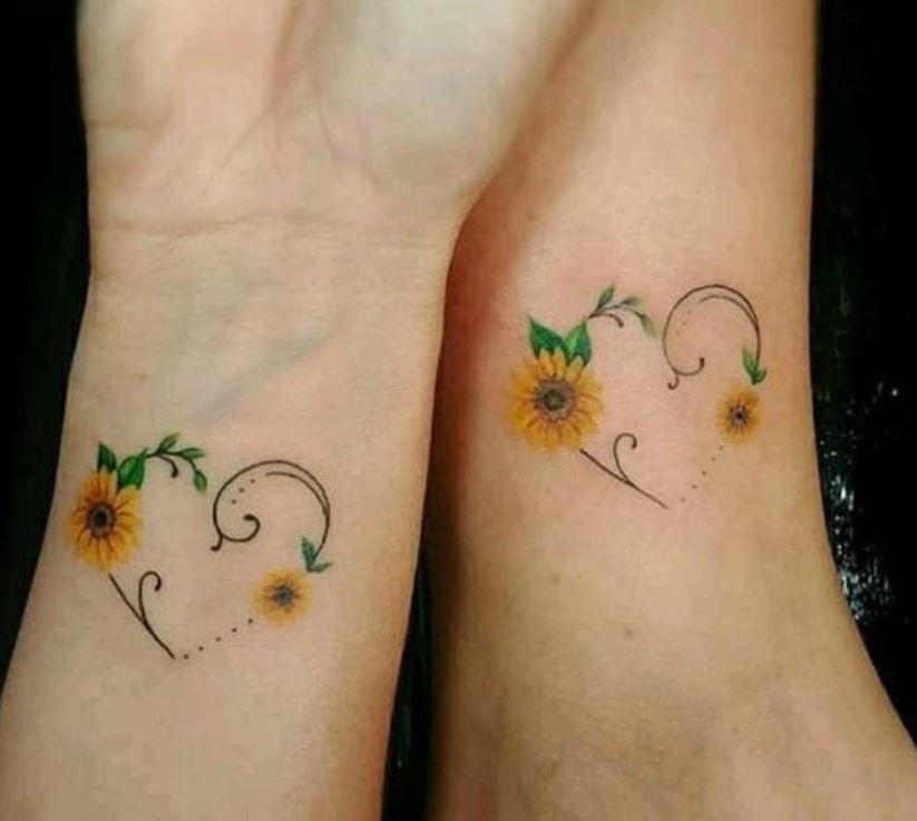 Tatouage Mère Fille Fleurs De Tournesol En Cœur 