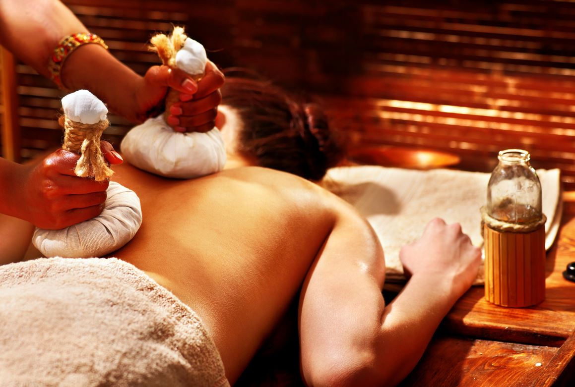 Massage Ayurvedique Femme