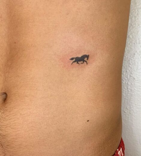 Blacktattoo Cheval Discret
