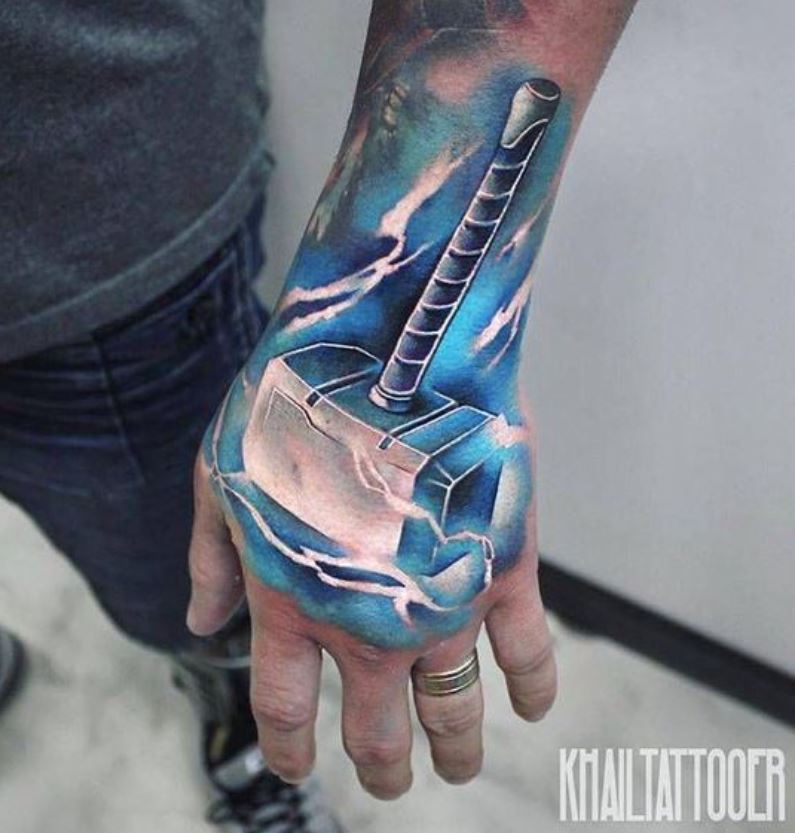 Tatouage Main Homme Marteau De Thor 