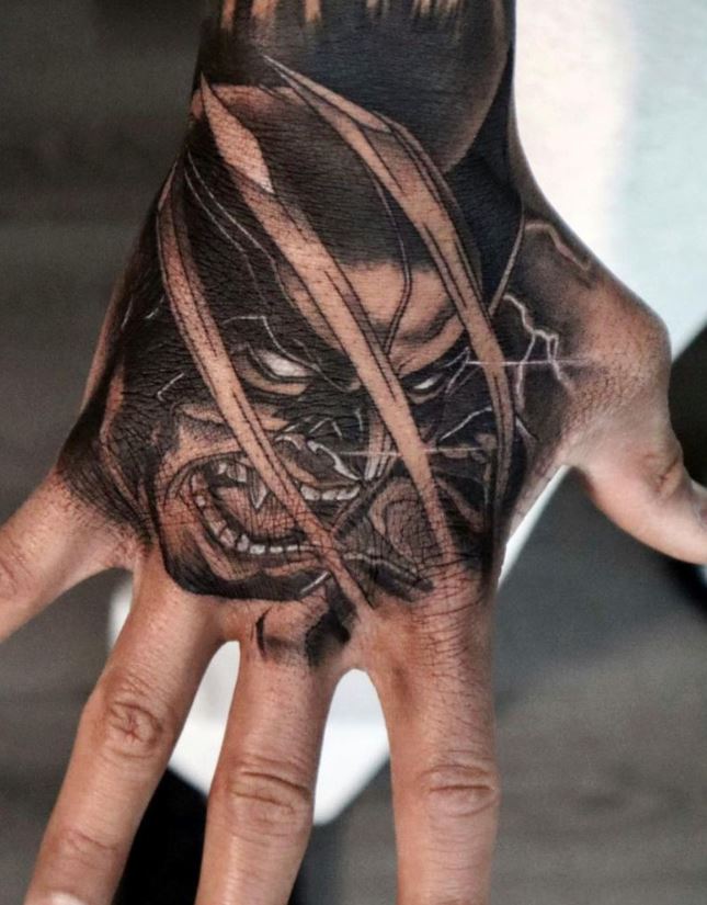 Tatouage Main Homme Batman Vampire 