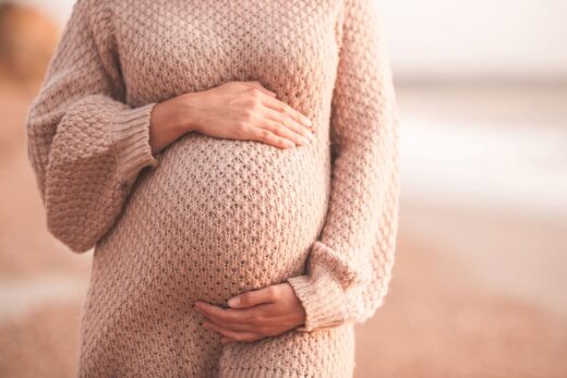 Femme Enceinte Sur La Plage