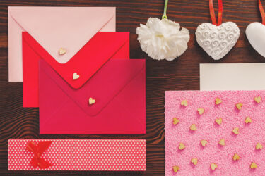 lettres enveloppes couleur