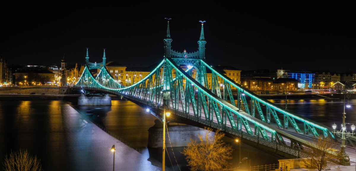 An aerial night view of Budapest Hongrie.